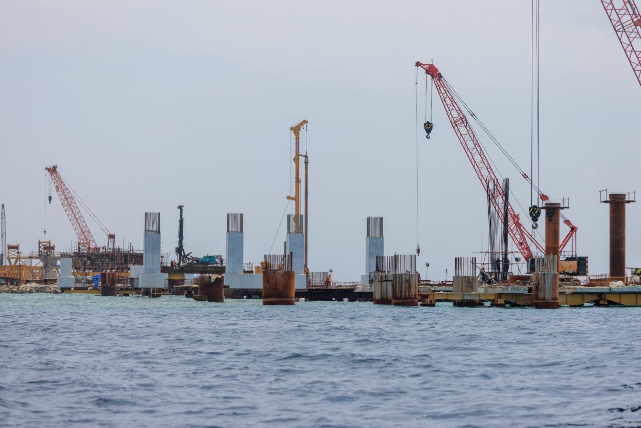 ލަސް ދުވެއްޔެއްގައި ހަދަމުން އަންނަ ތިލަމާލެ ބްރިޖް