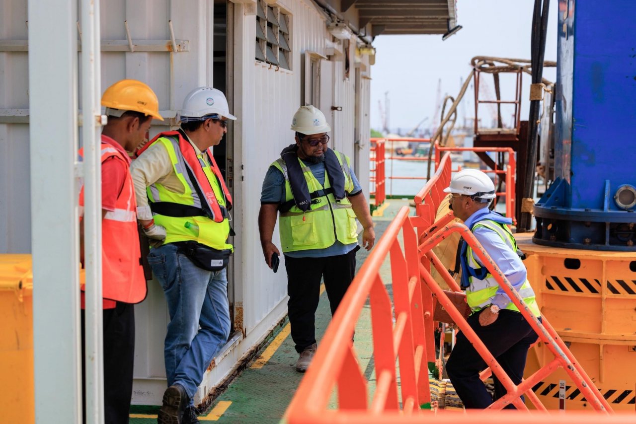 ލަސް ދުވެއްޔެއްގައި ހަދަމުން އަންނަ ތިލަމާލެ ބްރިޖް