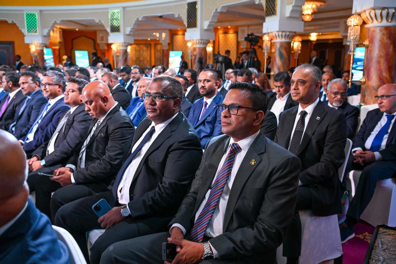 ރާއްޖޭގައި އިންވެސްޓްކުރާނެ ވިޔަފާރިވެރިން ހޯދަން ދުބާއީގައި ބޭއްވި ބޮޑު ފޯރަމް