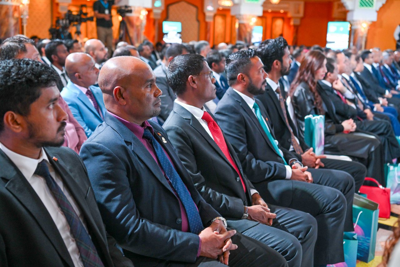 ރާއްޖޭގައި އިންވެސްޓްކުރާނެ ވިޔަފާރިވެރިން ހޯދަން ދުބާއީގައި ބޭއްވި ބޮޑު ފޯރަމް