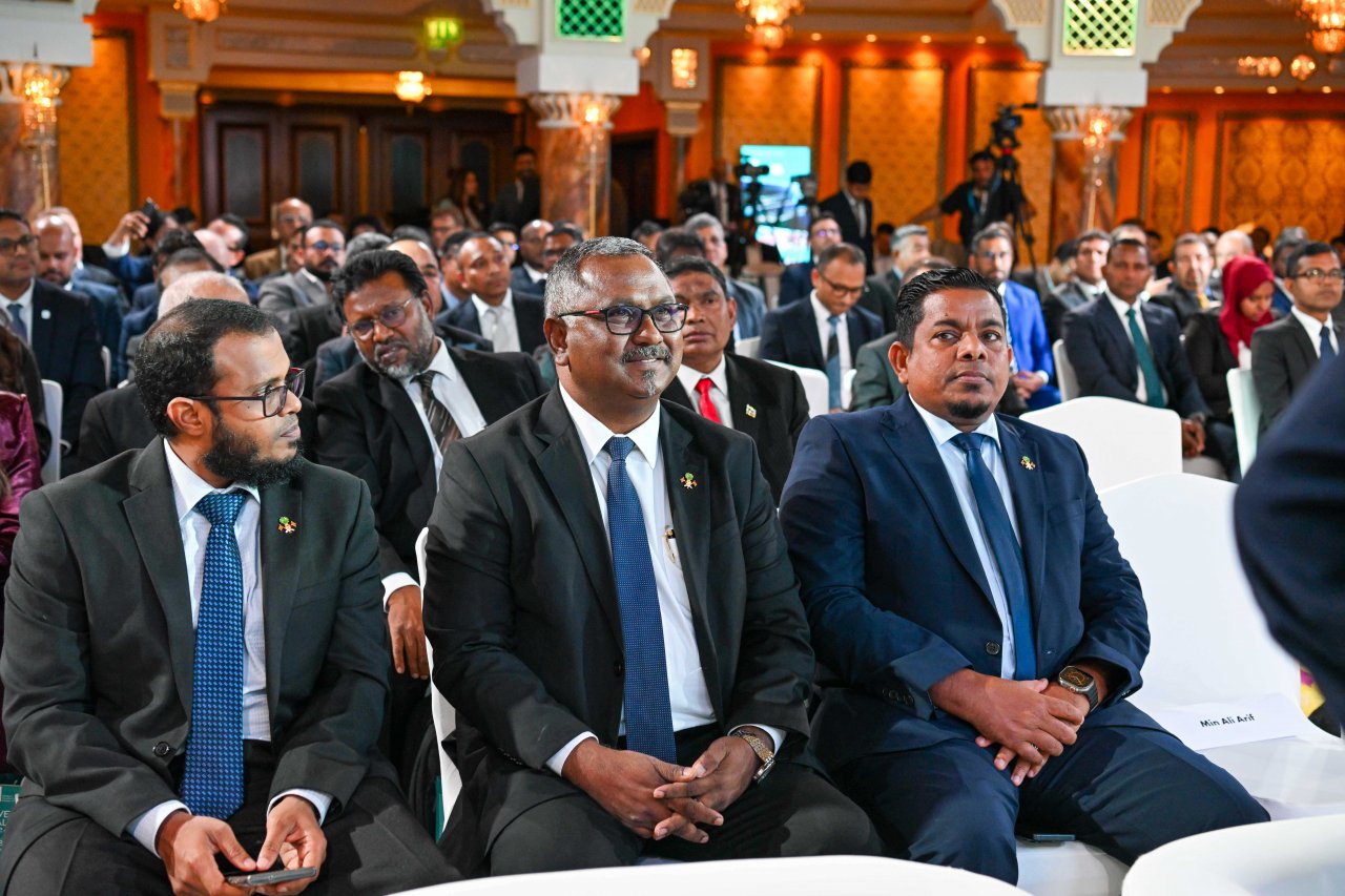 ރާއްޖޭގައި އިންވެސްޓްކުރާނެ ވިޔަފާރިވެރިން ހޯދަން ދުބާއީގައި ބޭއްވި ބޮޑު ފޯރަމް