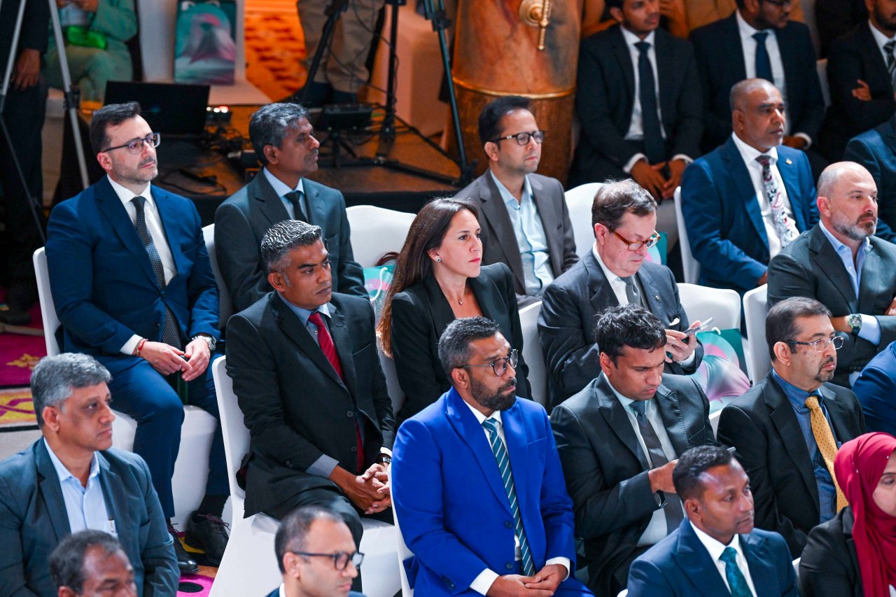 ރާއްޖޭގައި އިންވެސްޓްކުރާނެ ވިޔަފާރިވެރިން ހޯދަން ދުބާއީގައި ބޭއްވި ބޮޑު ފޯރަމް