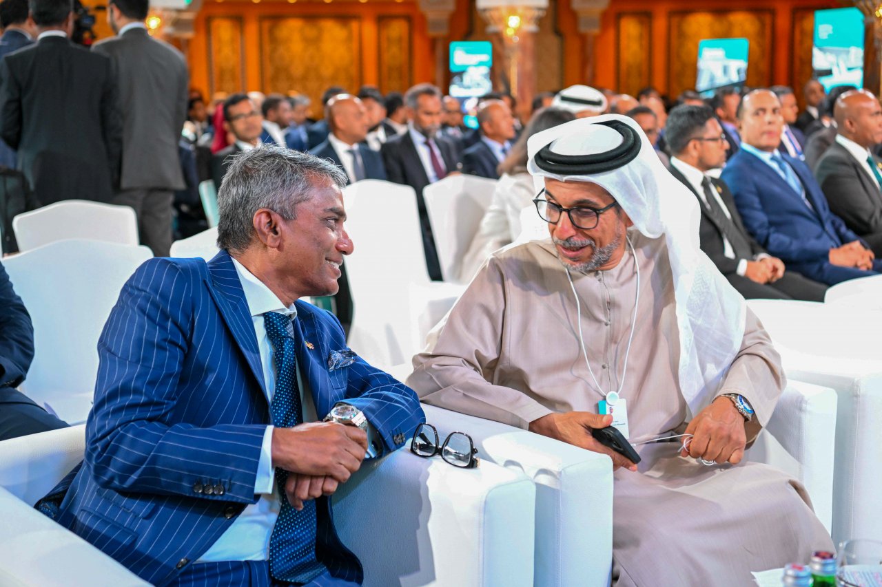 ރާއްޖޭގައި އިންވެސްޓްކުރާނެ ވިޔަފާރިވެރިން ހޯދަން ދުބާއީގައި ބޭއްވި ބޮޑު ފޯރަމް