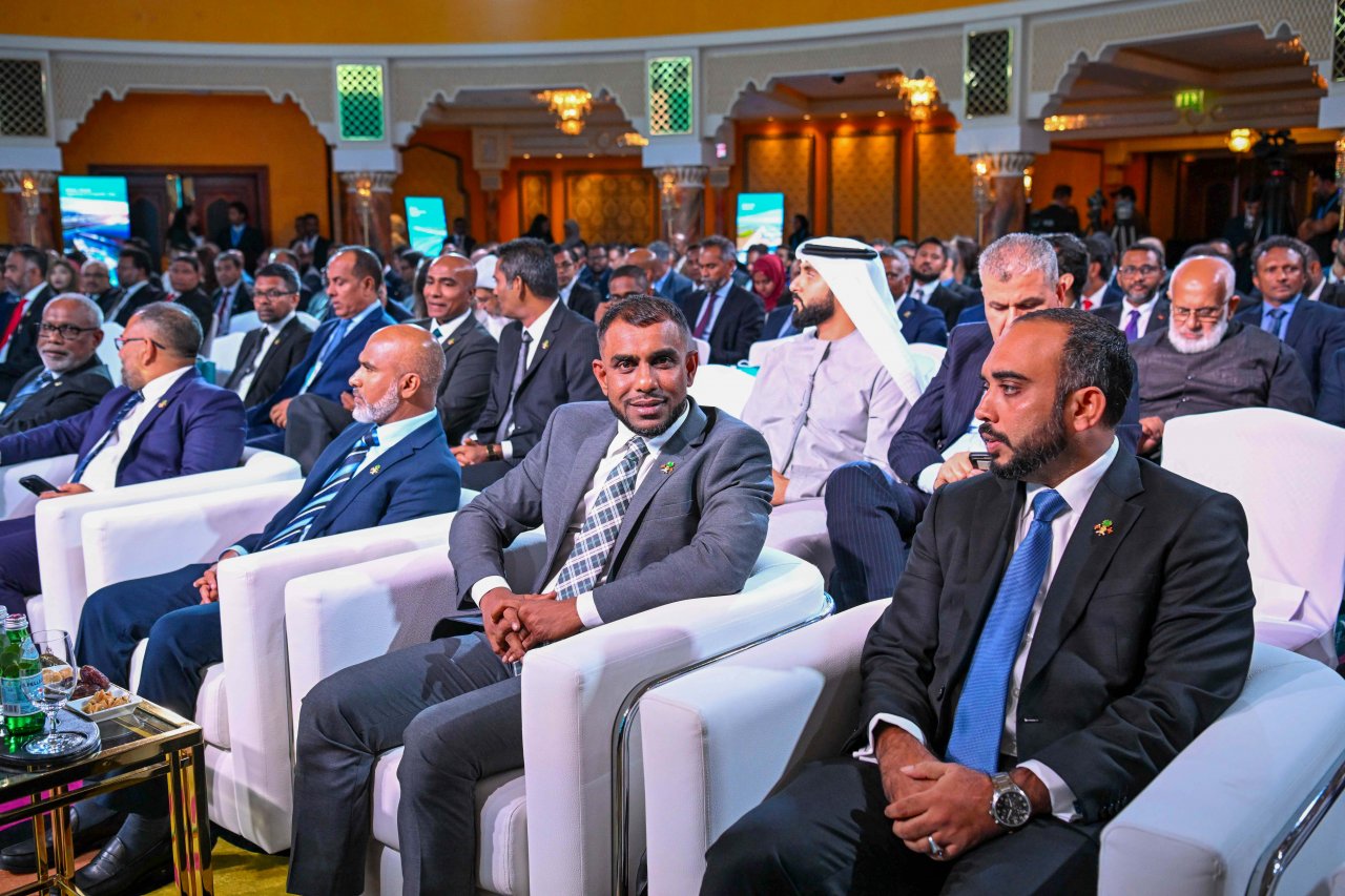 ރާއްޖޭގައި އިންވެސްޓްކުރާނެ ވިޔަފާރިވެރިން ހޯދަން ދުބާއީގައި ބޭއްވި ބޮޑު ފޯރަމް