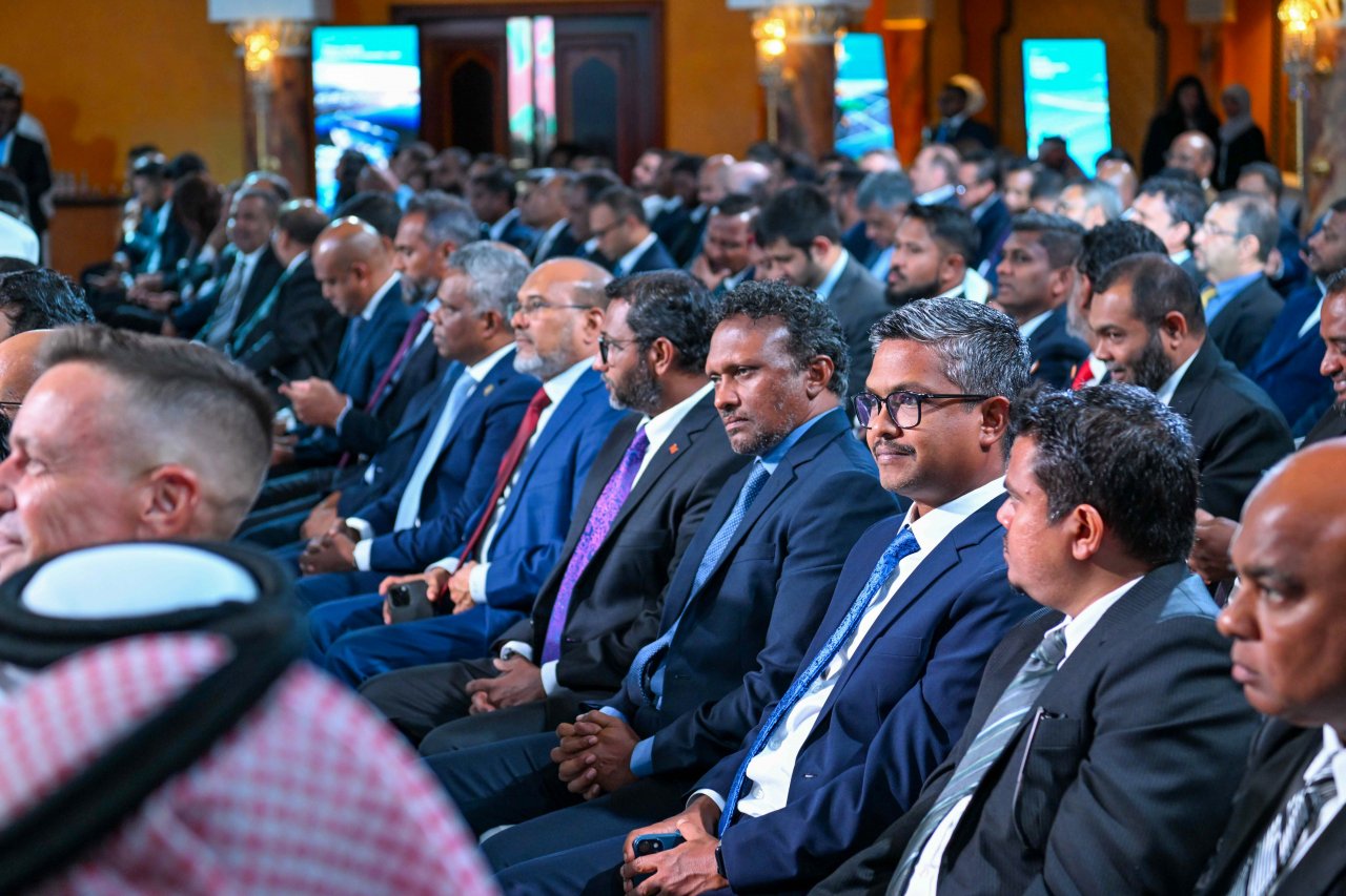 ރާއްޖޭގައި އިންވެސްޓްކުރާނެ ވިޔަފާރިވެރިން ހޯދަން ދުބާއީގައި ބޭއްވި ބޮޑު ފޯރަމް