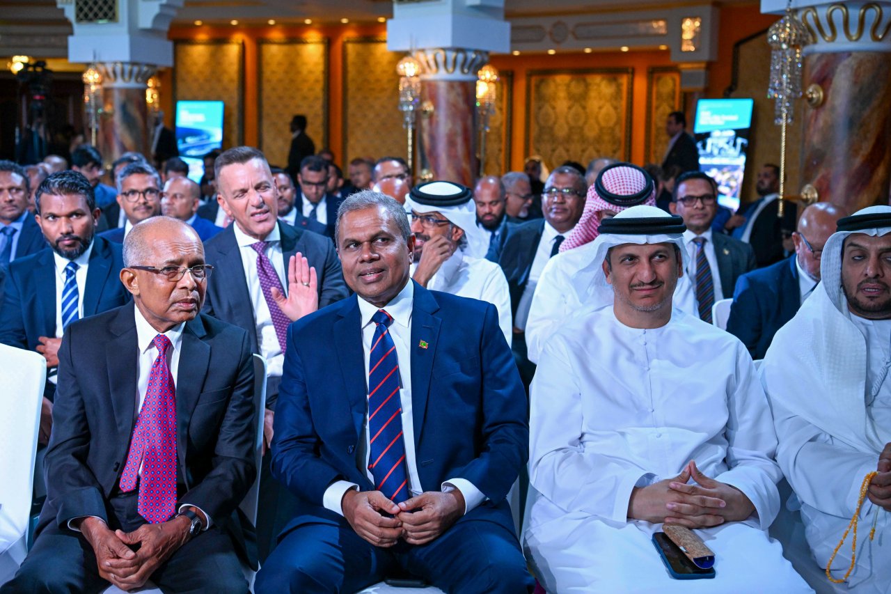 ރާއްޖޭގައި އިންވެސްޓްކުރާނެ ވިޔަފާރިވެރިން ހޯދަން ދުބާއީގައި ބޭއްވި ބޮޑު ފޯރަމް