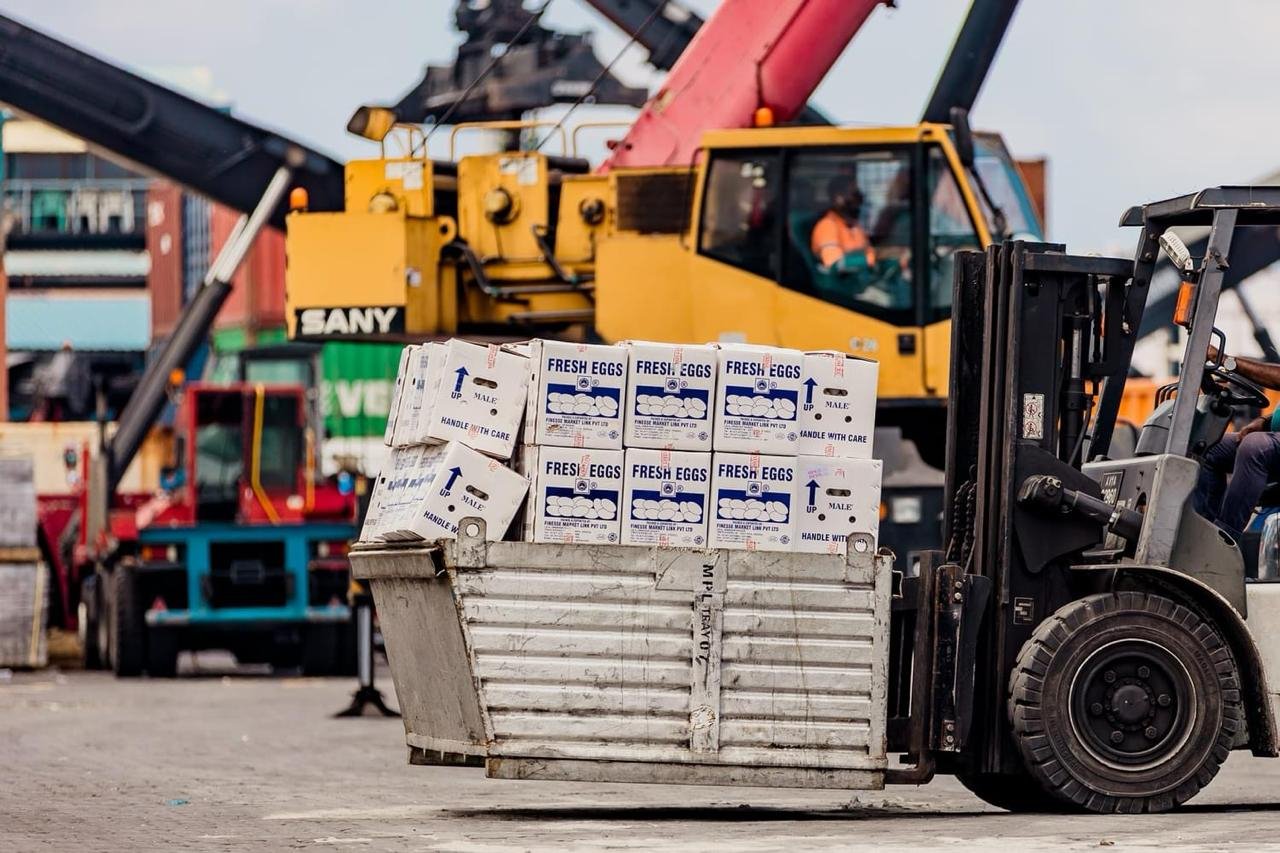 ރޯދަމަހާ ދިމާކޮށް ބޭރުން ގެންނަ މުދާ ކްލިއާކުރުން