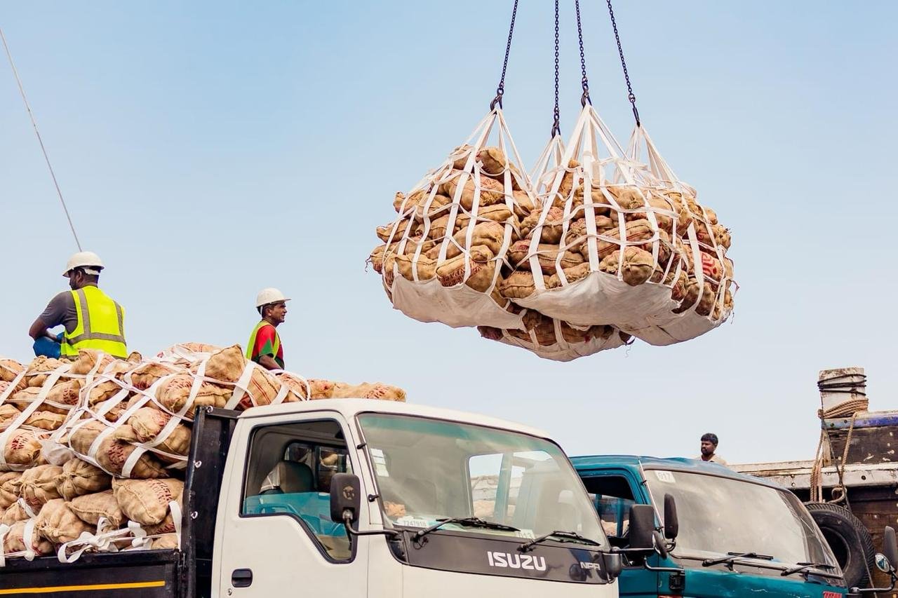 ރޯދަމަހާ ދިމާކޮށް ބޭރުން ގެންނަ މުދާ ކްލިއާކުރުން