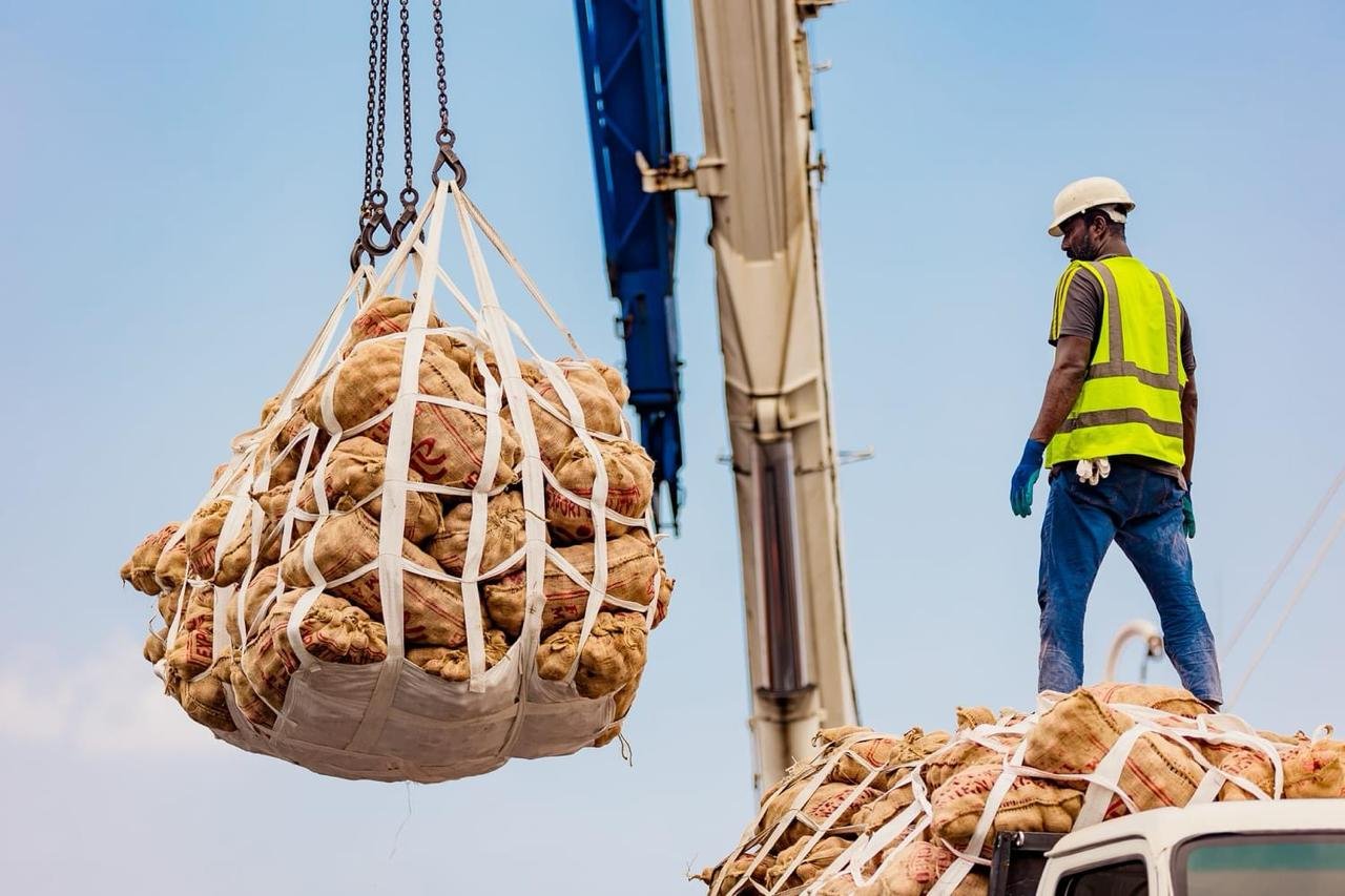 ރޯދަމަހާ ދިމާކޮށް ބޭރުން ގެންނަ މުދާ ކްލިއާކުރުން