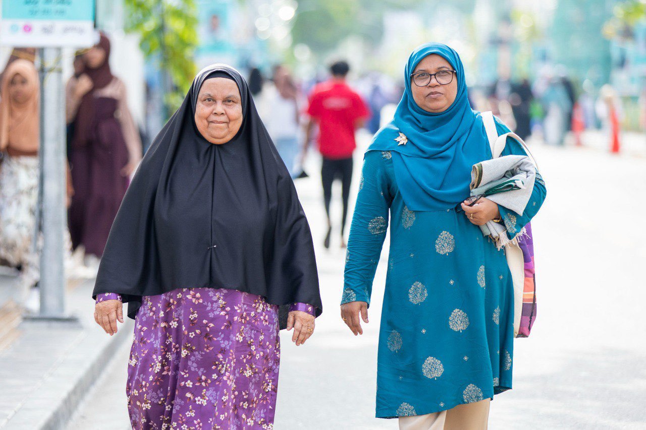 މާލޭގައި ބޮޑު ޖަމާއަތުގައި ކުރި އީދު ނަމާދު