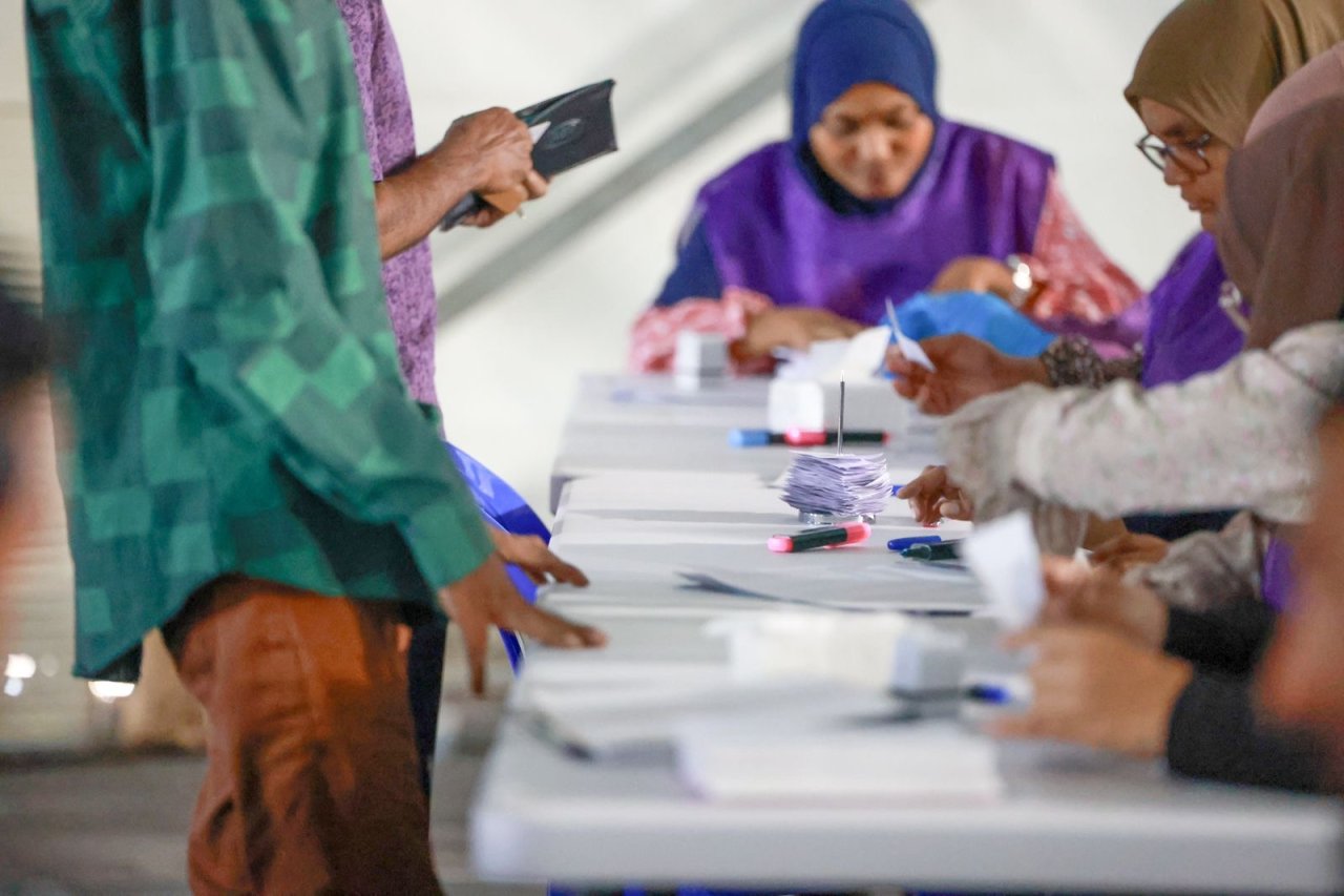 ފޯރިގަދަ ކެމްޕޭނަކަށް ފަހު ވޯޓުލުން ކުރިޔަށް