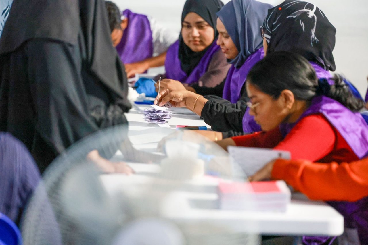 ފޯރިގަދަ ކެމްޕޭނަކަށް ފަހު ވޯޓުލުން ކުރިޔަށް