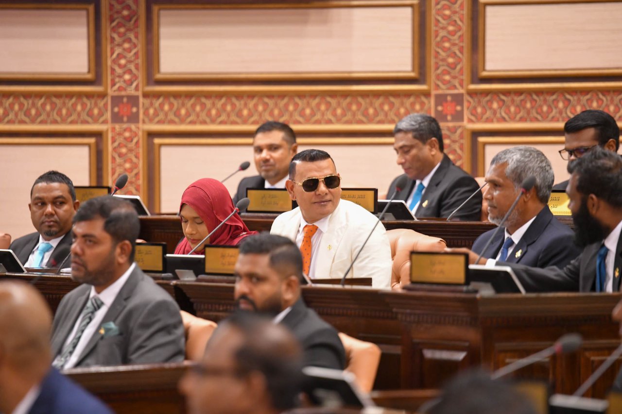 އާ މަޖްލިސް ހުވާކުރުމާއި މަސައްކަތްތައް ފެށުން