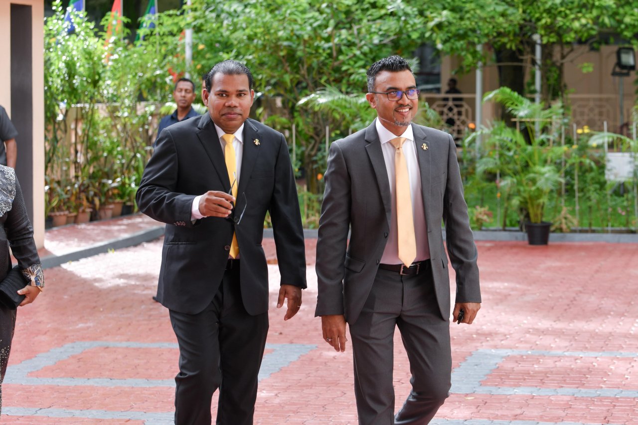 އާ މަޖްލިސް ހުވާކުރުމާއި މަސައްކަތްތައް ފެށުން