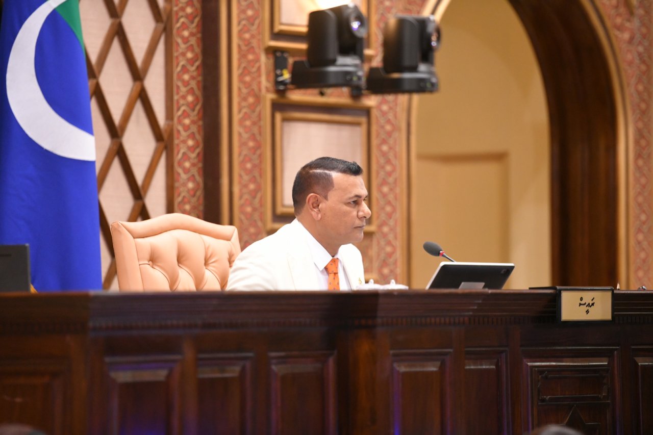 އާ މަޖްލިސް ހުވާކުރުމާއި މަސައްކަތްތައް ފެށުން