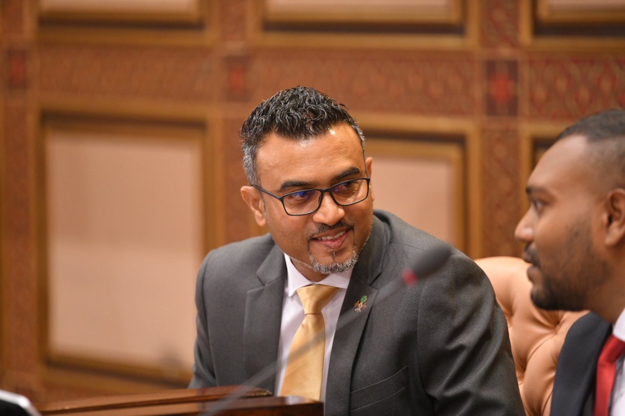 އާ މަޖްލިސް ހުވާކުރުމާއި މަސައްކަތްތައް ފެށުން