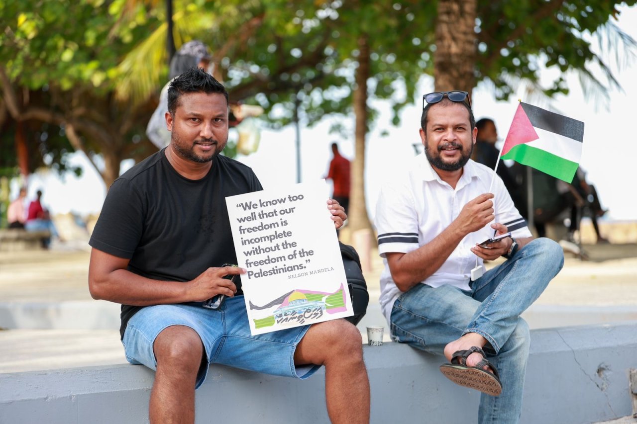 ގާޒާގައި ހިންގާ ގަތުލުއާއްމާ ދެކޮޅަށް މާލޭގައި ބޭއްވި އެއްވުން