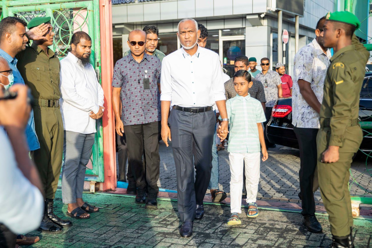 މާލޭގައި ކުރި އީދު ނަމާދުގެ ބޮޑު ޖަމާއަތް