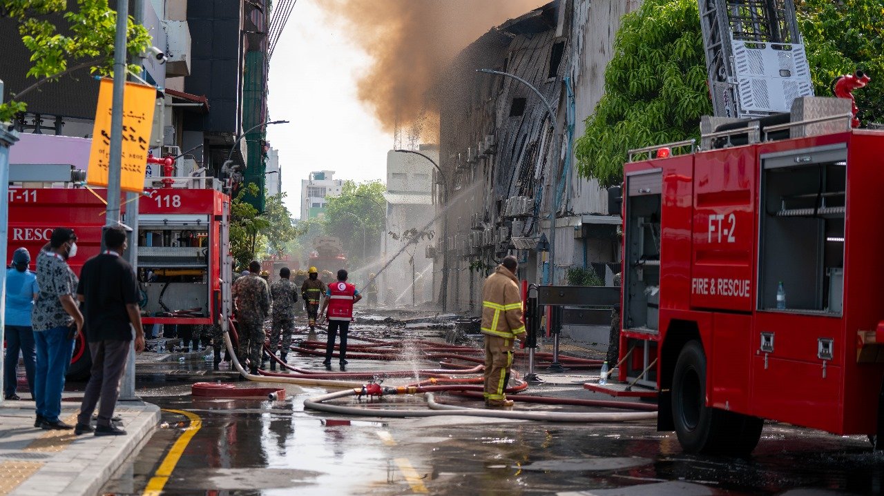 ތިން މިނިސްޓްރީއެއް ހިންގާ އިމާރާތުގައި ރޯވި ހާދިސާ