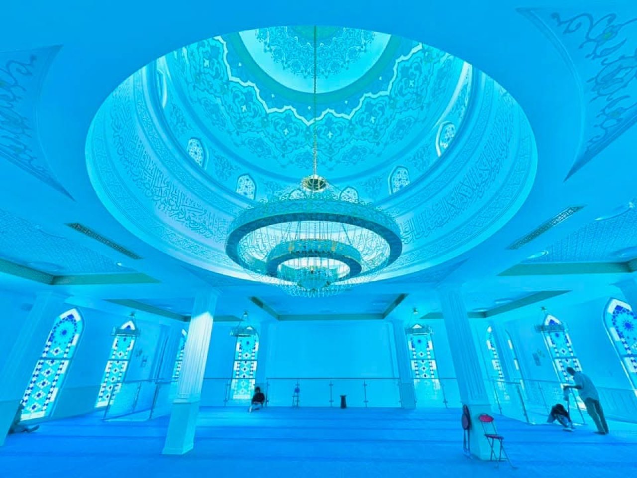 އޭދަފުށީގައި އަލަށް އިމާރާތްކުރި ހިތްގައިމު ރީތި މިސްކިތެއް