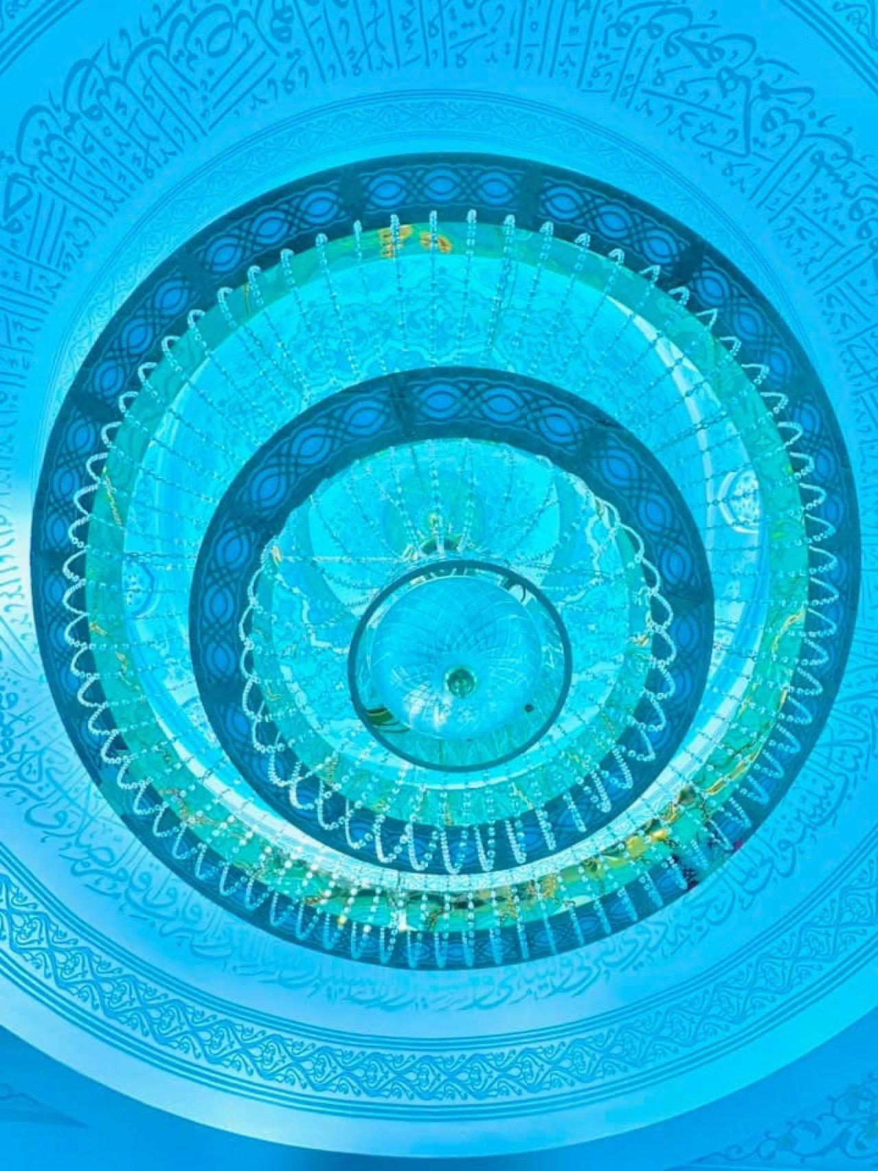 އޭދަފުށީގައި އަލަށް އިމާރާތްކުރި ހިތްގައިމު ރީތި މިސްކިތެއް