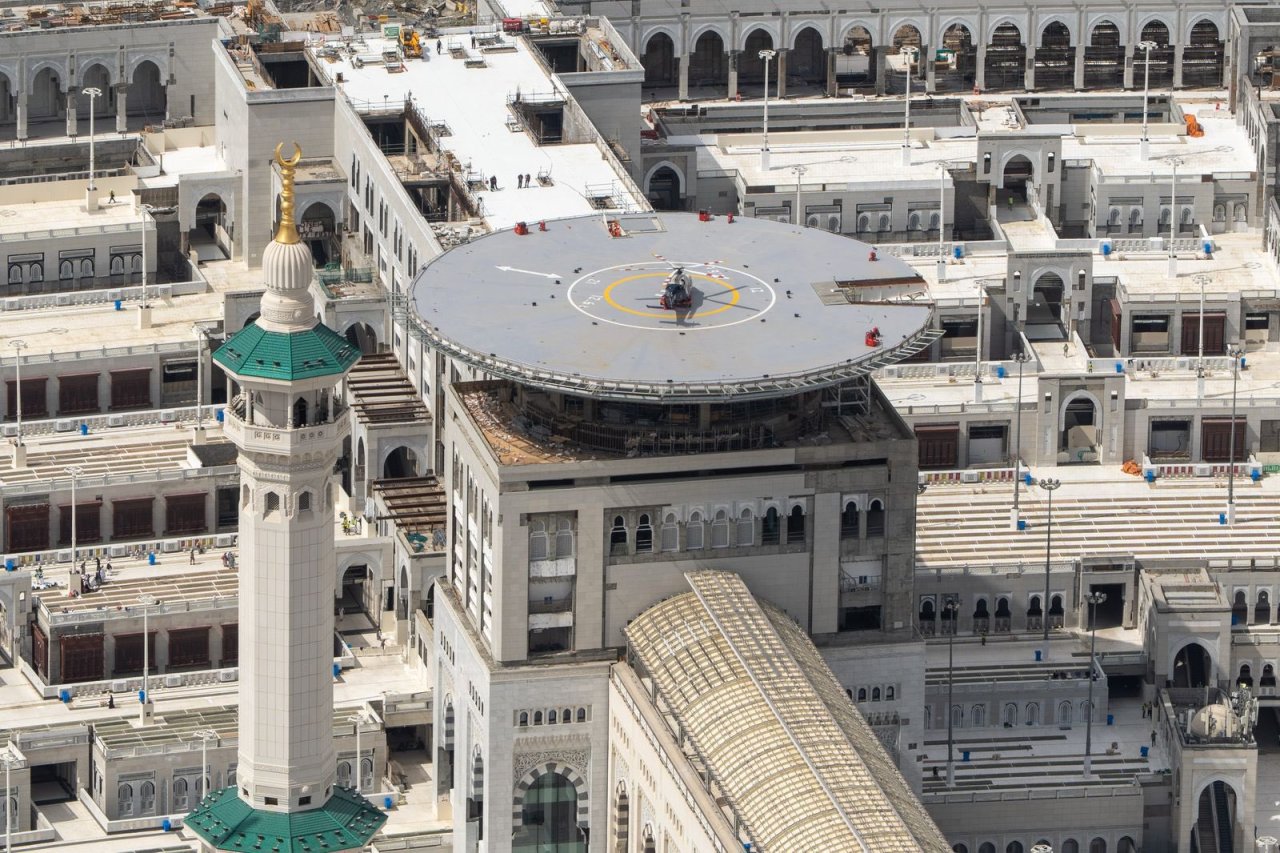 ފަހު ދިހައިގެ އަޅުކަމަށް އެތައް މިލިއަން މީހުން މައްކާގެ ހަރަމްފުޅަށް ޖަމާވެފައި