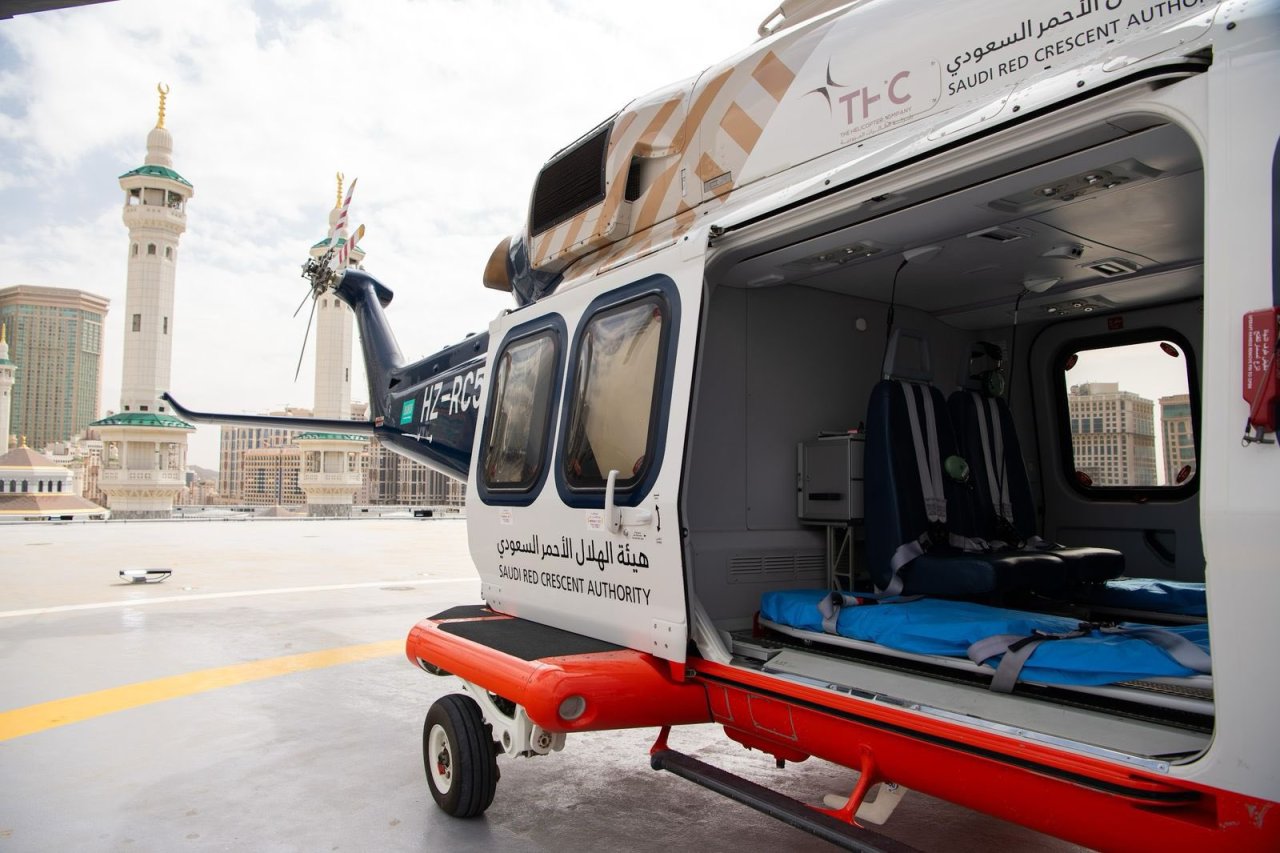 ފަހު ދިހައިގެ އަޅުކަމަށް އެތައް މިލިއަން މީހުން މައްކާގެ ހަރަމްފުޅަށް ޖަމާވެފައި