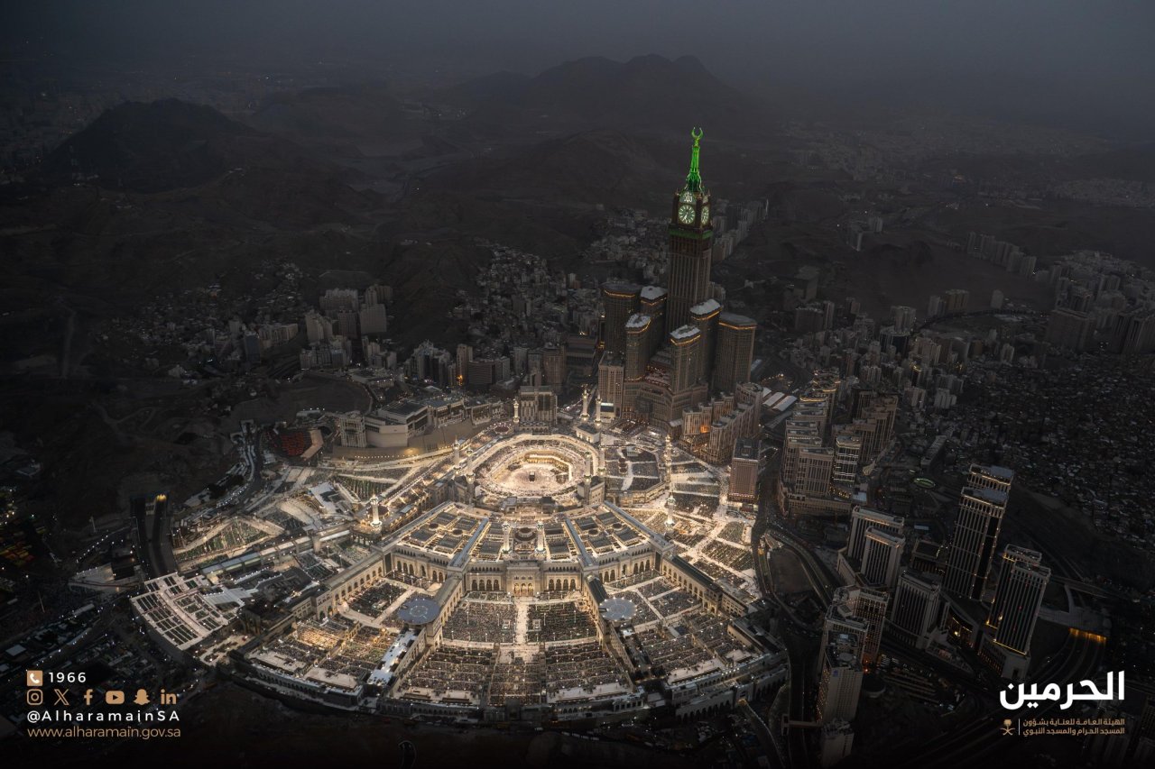 27 ވިލޭރޭގައި އަޅުކަން އަދާކުރަން އެތައް މިލިއަން މީހުން މައްކާއަށް