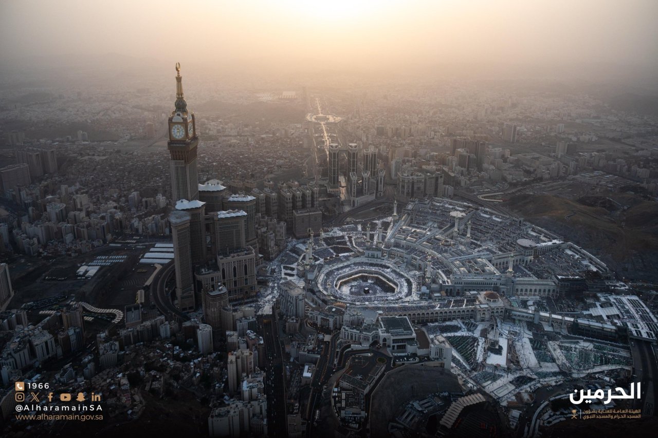 27 ވިލޭރޭގައި އަޅުކަން އަދާކުރަން އެތައް މިލިއަން މީހުން މައްކާއަށް