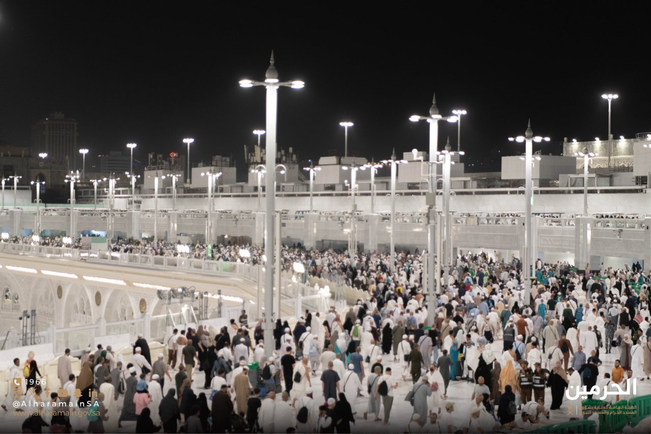 27 ވިލޭރޭގައި އަޅުކަން އަދާކުރަން އެތައް މިލިއަން މީހުން މައްކާއަށް