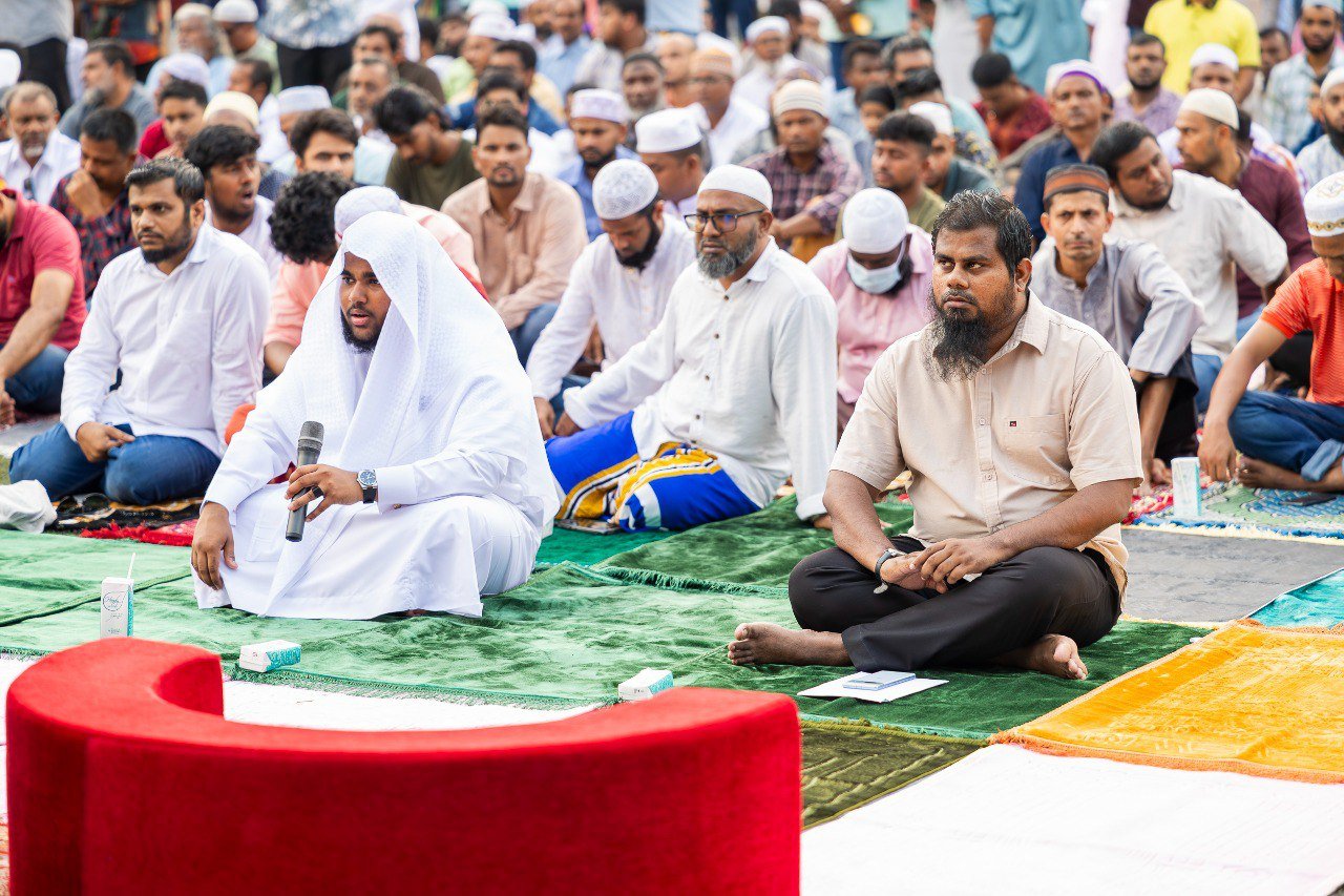 މާލޭގައި ކުރި ފިތުރު އީދު ނަމާދުގެ ބޮޑު ޖަމާއަތް