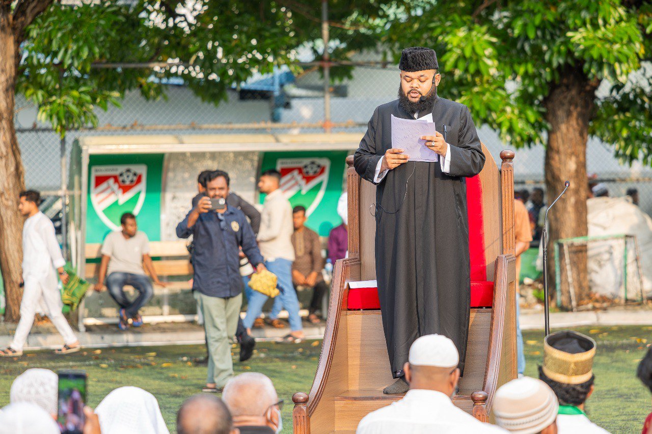 މާލޭގައި ކުރި ފިތުރު އީދު ނަމާދުގެ ބޮޑު ޖަމާއަތް