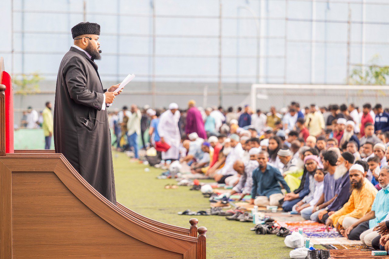 މާލޭގައި ކުރި ފިތުރު އީދު ނަމާދުގެ ބޮޑު ޖަމާއަތް