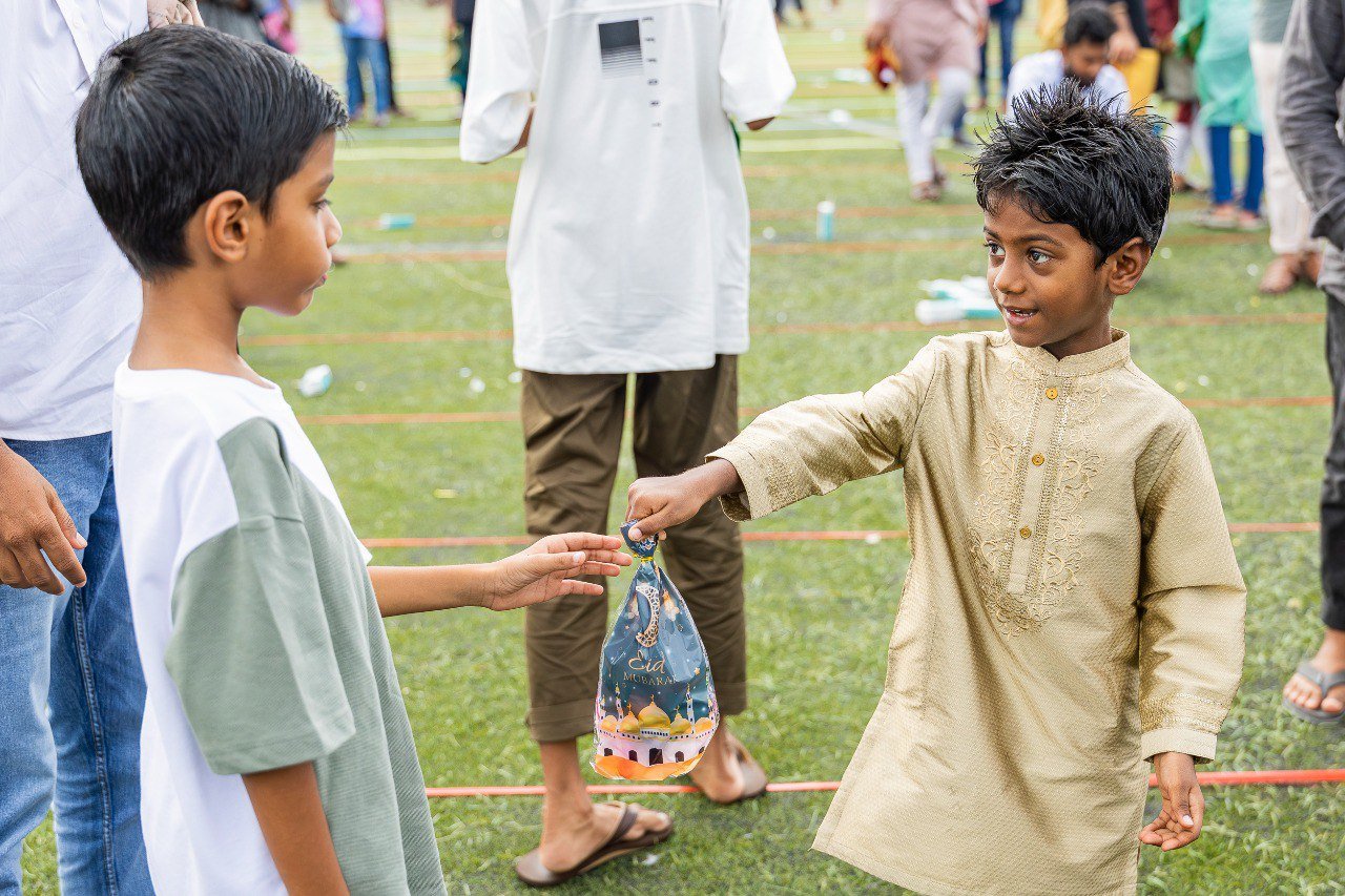 މާލޭގައި ކުރި ފިތުރު އީދު ނަމާދުގެ ބޮޑު ޖަމާއަތް