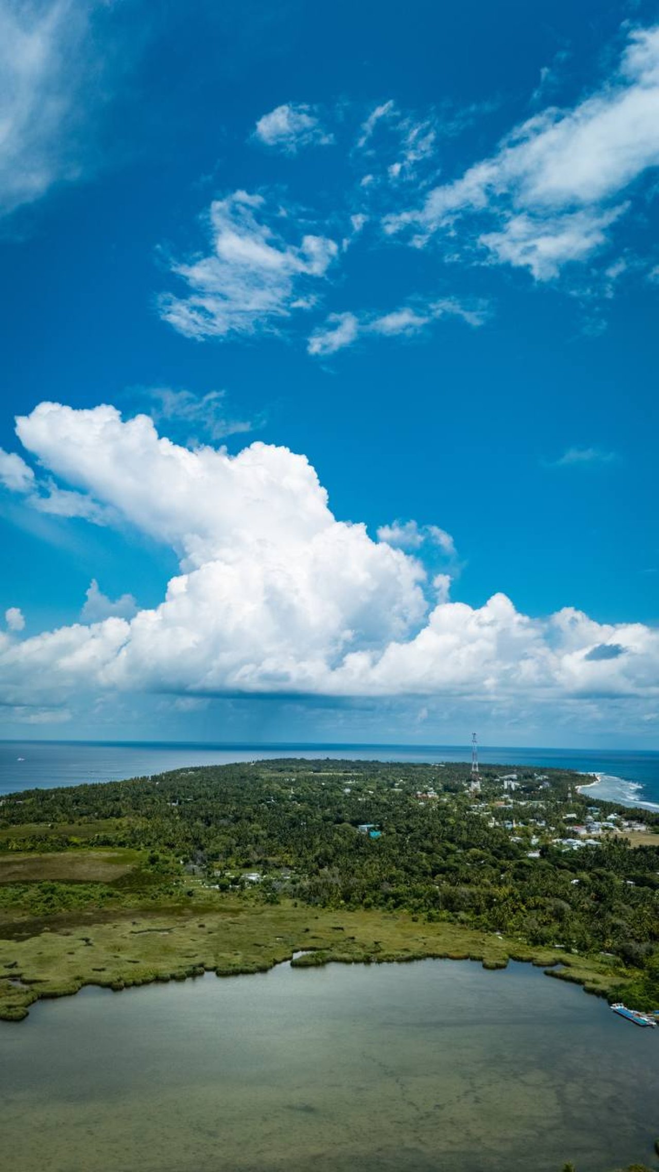 ފުވައްމުލަކުގެ އެކި ސަރަައްދުތައް މަތިން ފެންނަ ގޮތް