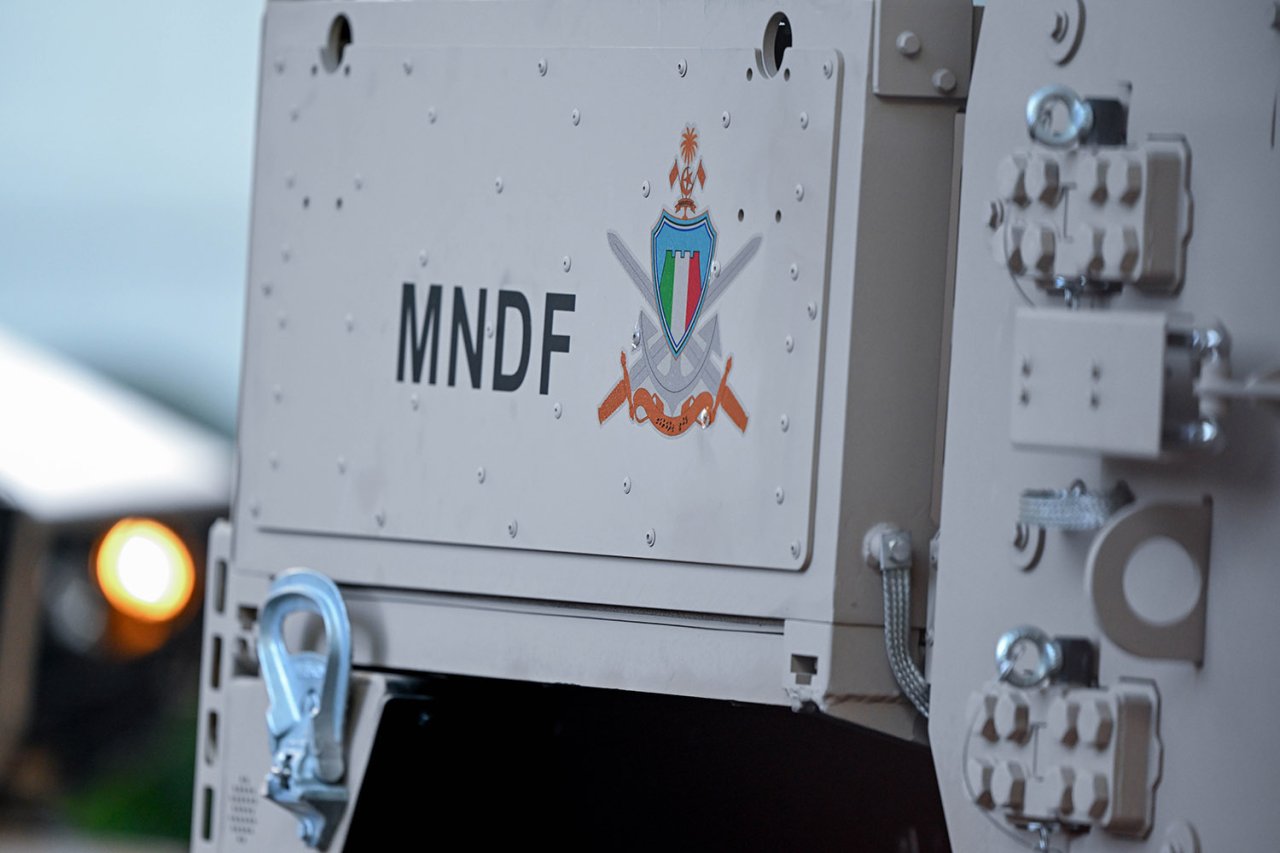 ބޮޑު އަގުގައި ގެނައި އަސްކަރީ އުޅަނދުތައް ދައްކާލަން ބޭއްވި ޕެރޭޑް