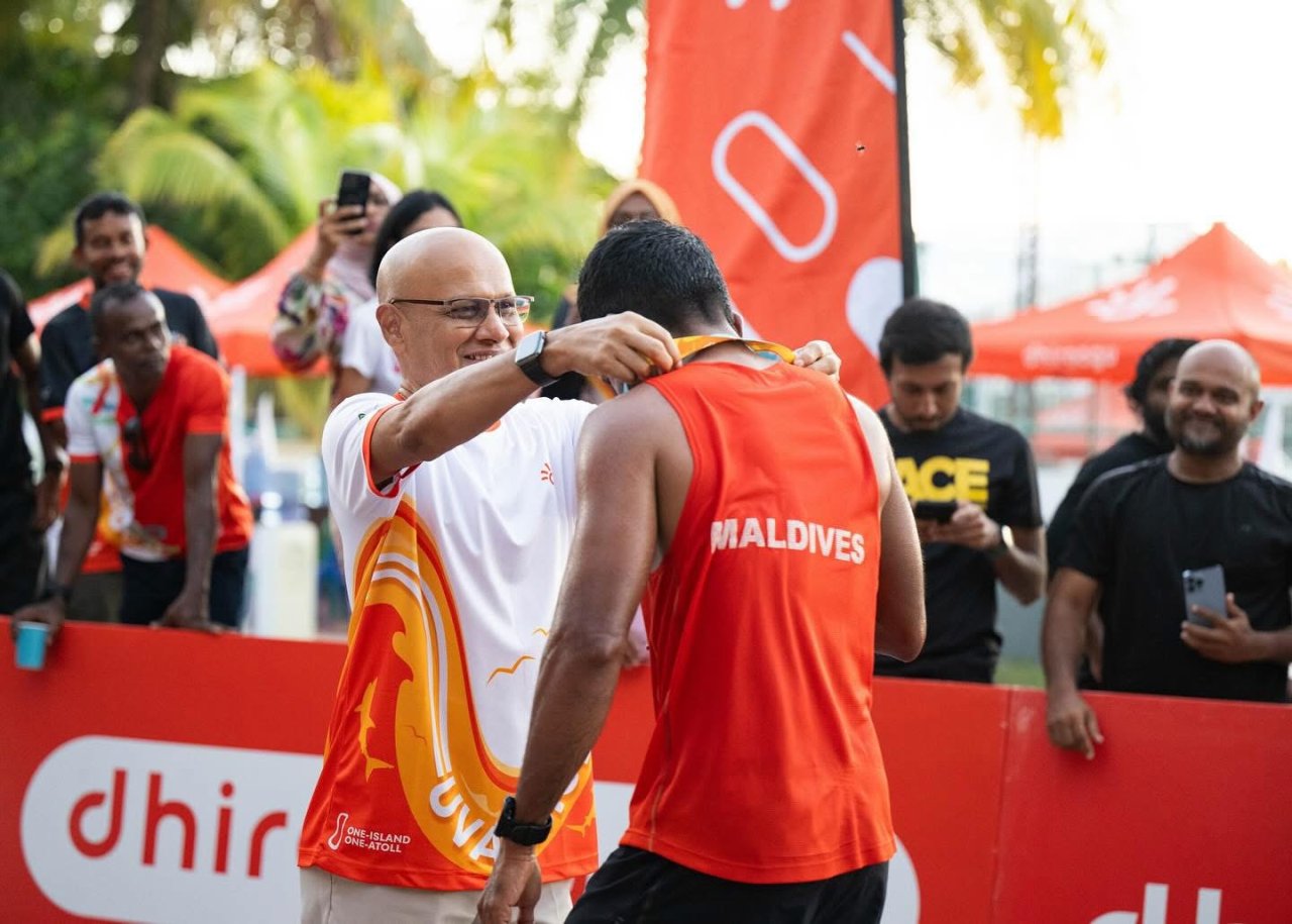 ފޯރިގަދަ ދިރާގު ފުވައްމުލަކު ދުވުން