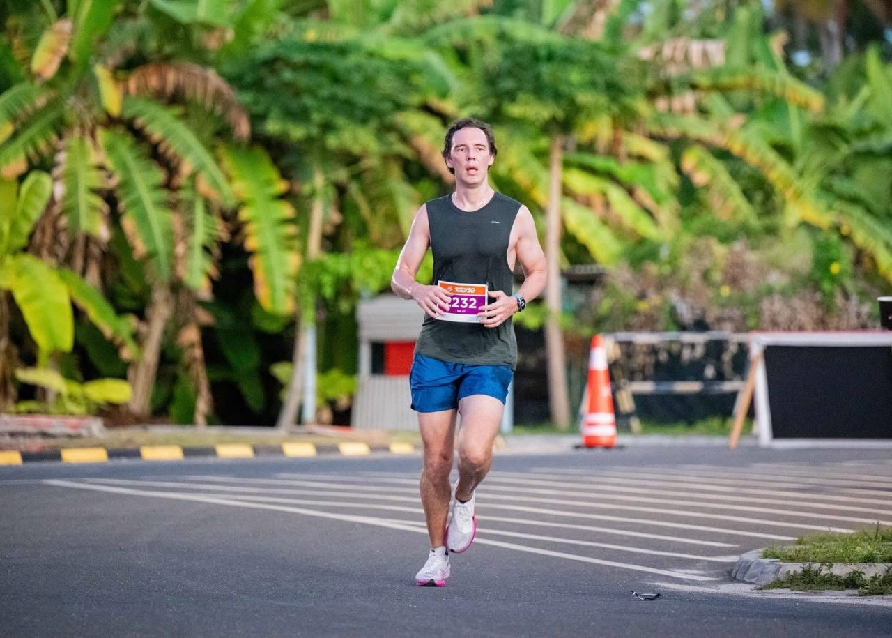 ފޯރިގަދަ ދިރާގު ފުވައްމުލަކު ދުވުން