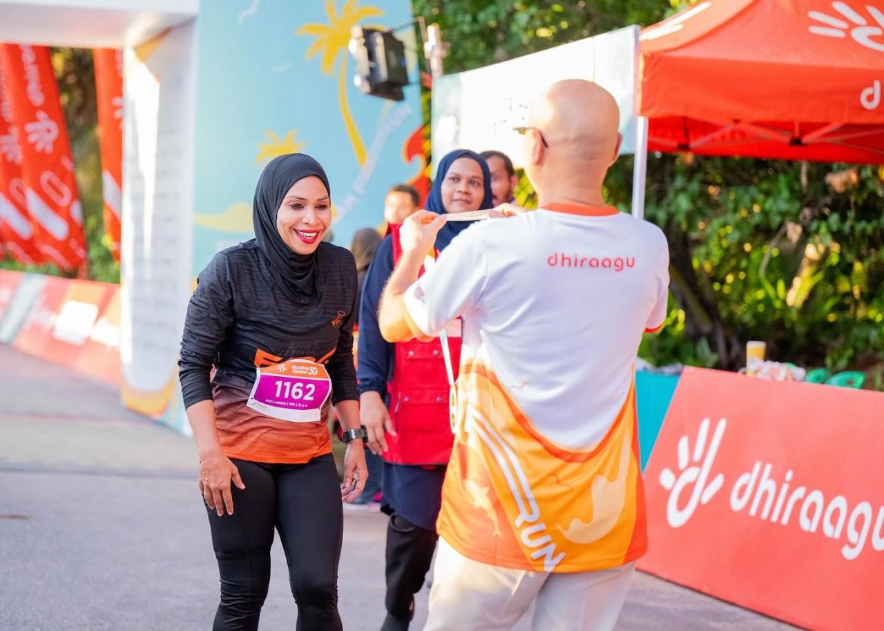 ފޯރިގަދަ ދިރާގު ފުވައްމުލަކު ދުވުން