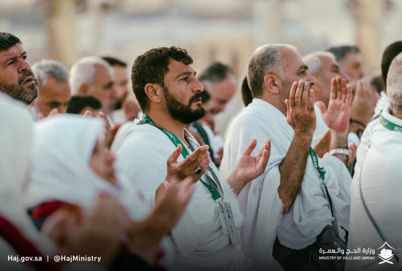 ގަދަ ހޫނުގައި 2 މިލިއަނަށް ވުރެ ގިނަ ހައްޖުވެރިން އަރަފާތު ބިމުގައި