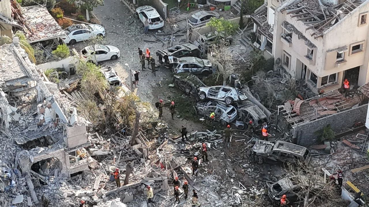 އީރާނުގެ ހަމަލާތަކުން އިޒްރޭލްގެ ތަންތަން ބިމާހަމަވަނީ