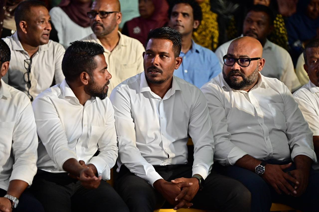 ރައީސް ނަޝީދު އަލުން އެމްޑީޕީއާ ގުޅިވަޑައިގަތުން