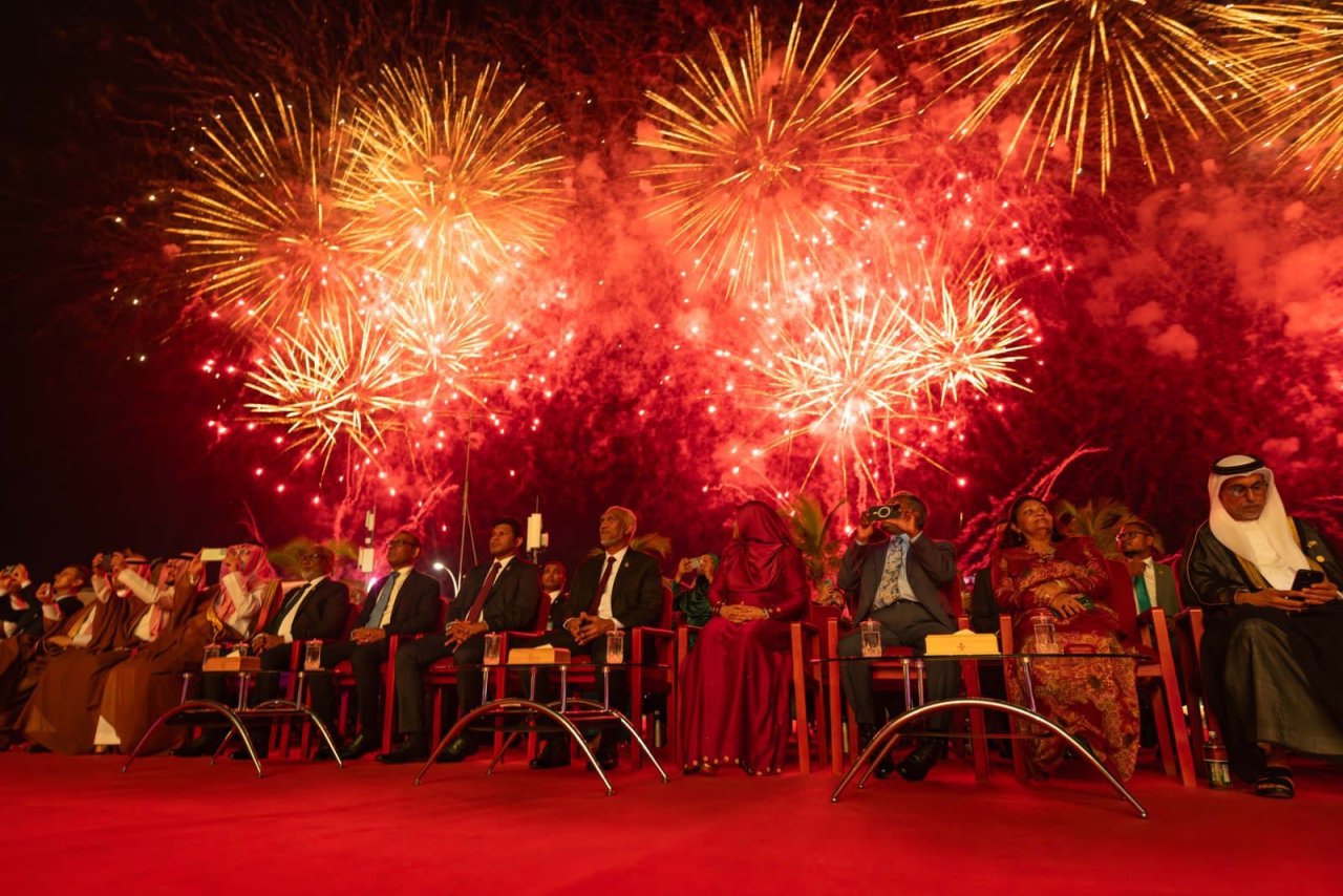 ވީއައިއޭގެ ޓާމިނަލް ހުޅުވުމަށް ބޭއްވި ކުލަގަދަ ރަސްމިއްޔާތުގެ ތެރެއިން