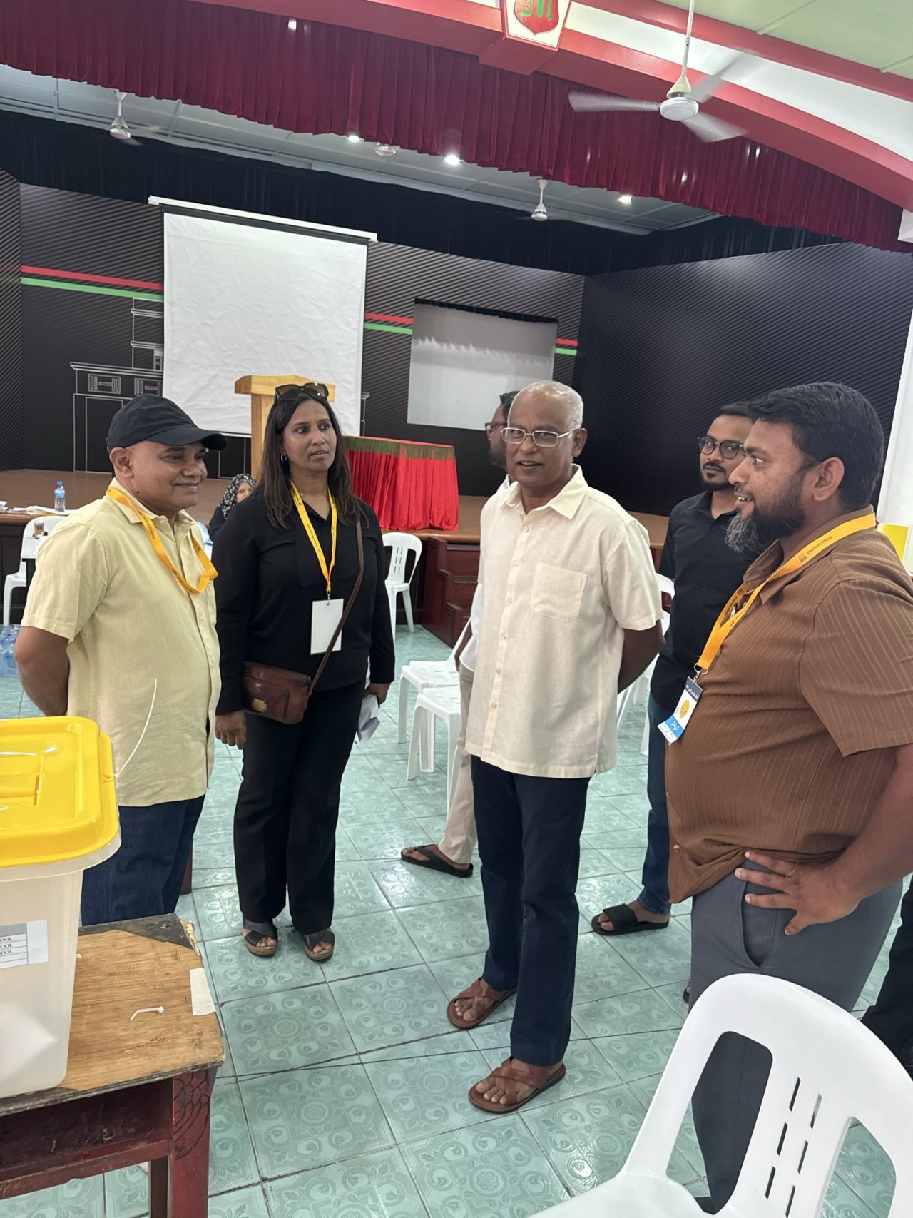 އެމްޑީޕީގެ ޕްރައިމަރީގައި ވޯޓުލުން