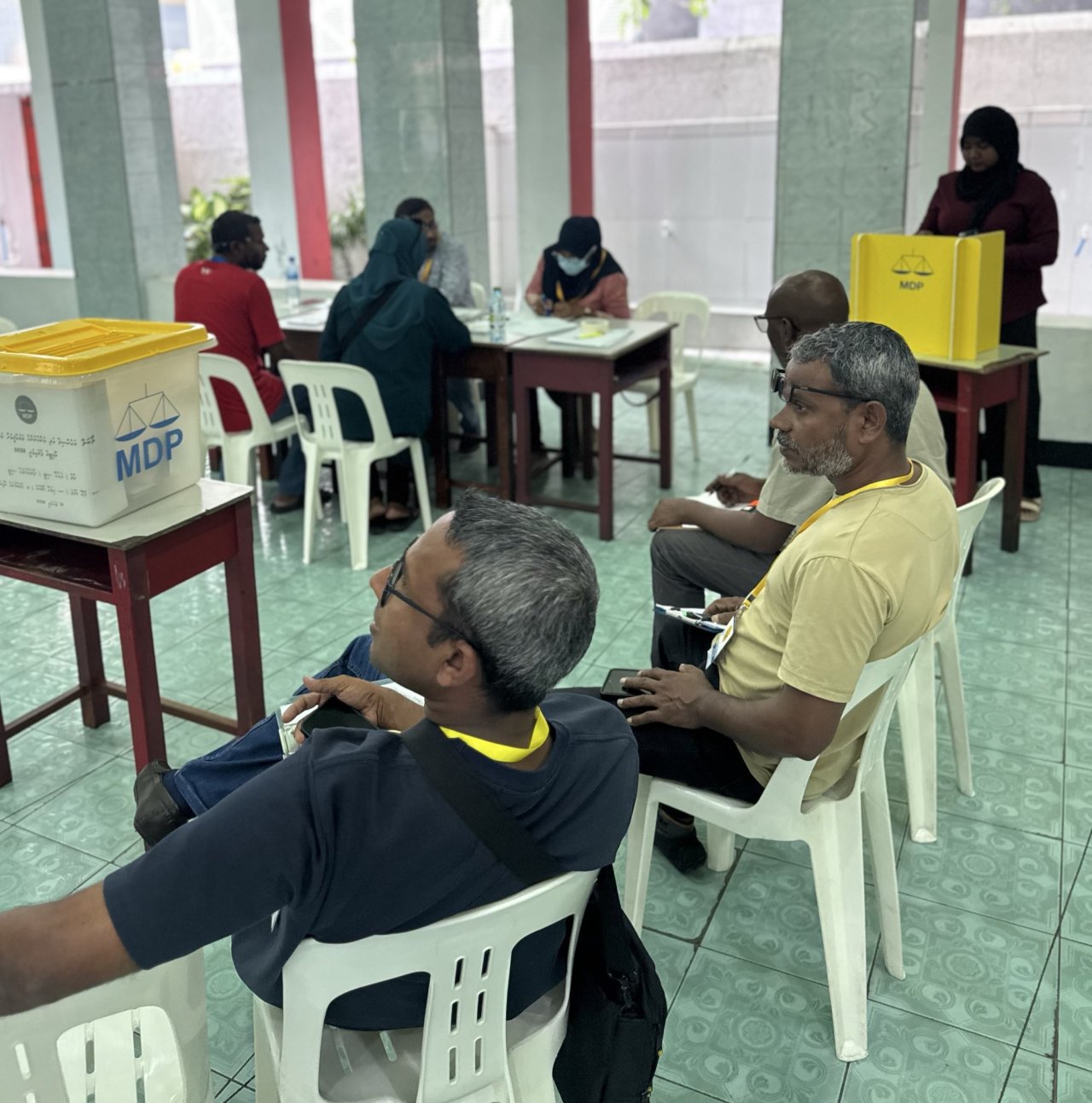 އެމްޑީޕީގެ ޕްރައިމަރީގައި ވޯޓުލުން