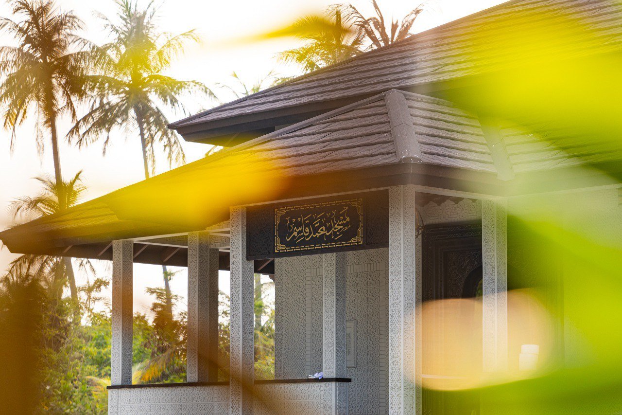 ސަން ސިޔާމް ކުޑަފަރީގައި ބިނާކުރި ހިތްގައިމު ރީތި މިސްކިތް