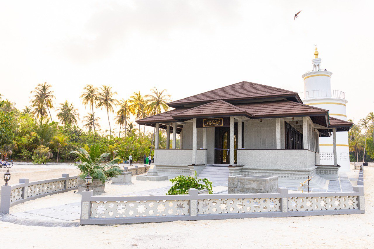 ސަން ސިޔާމް ކުޑަފަރީގައި ބިނާކުރި ހިތްގައިމު ރީތި މިސްކިތް