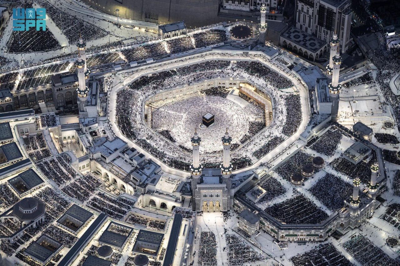 27 ވިލޭރޭ އަޅުކަން އަދާކުރަން ދެ ހަރަމް ފުރިފައި