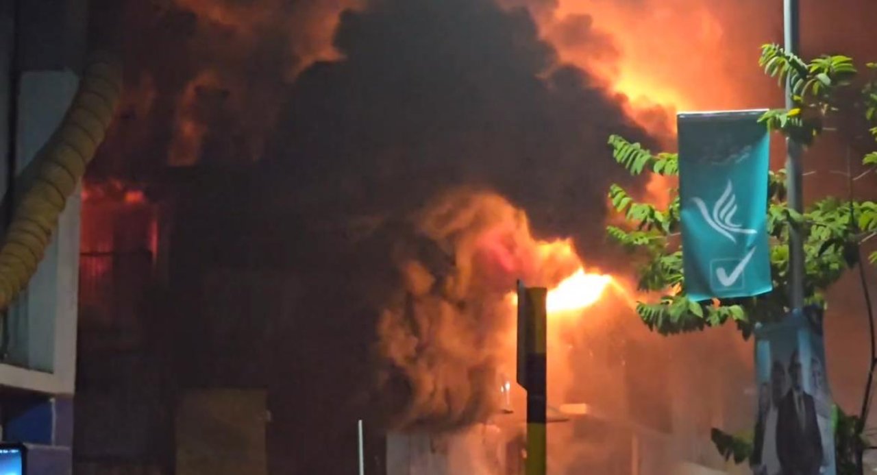 BREAKING: Izzuddeen magugai huri gudhaneh gai roave andhanee