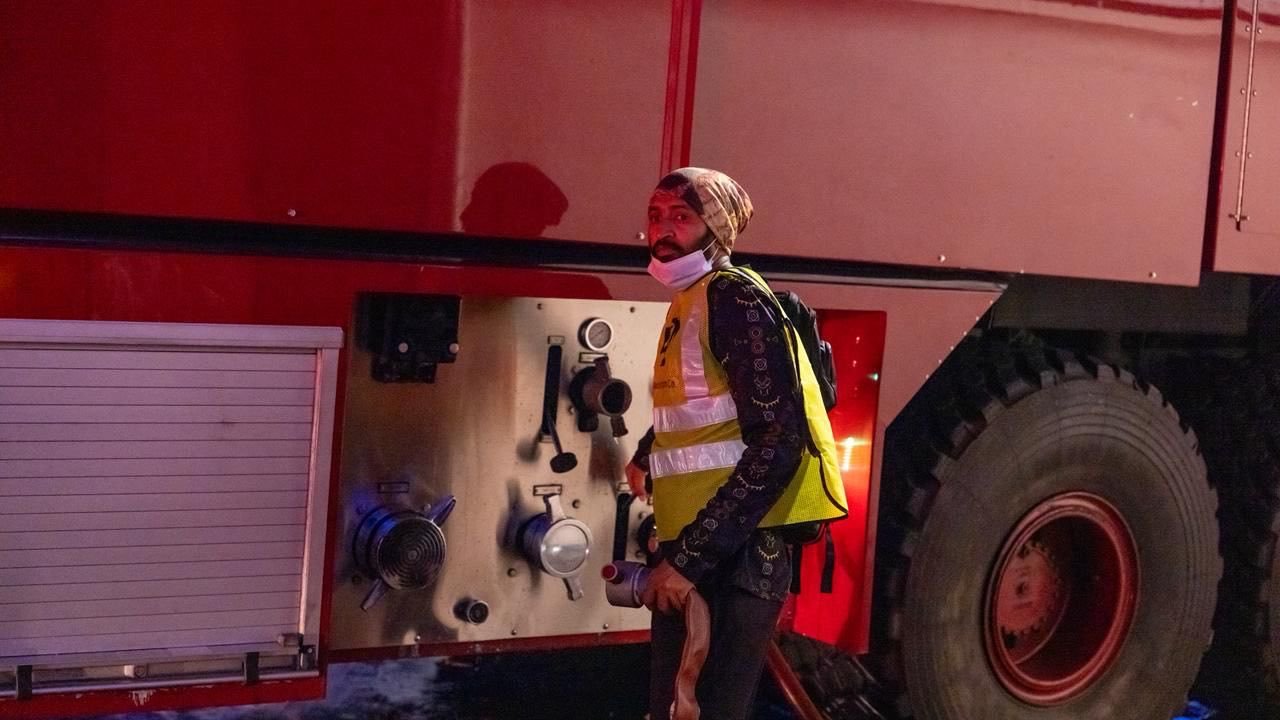 ކެމިކަލް ރައްކާކޮށްފައި ހުރި ގުދަނެއްގައި ރޯވި ބޮޑު އަލިފާންގަނޑު